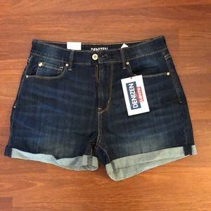 NWT DENIZEN Levi’s high rise jean shorts